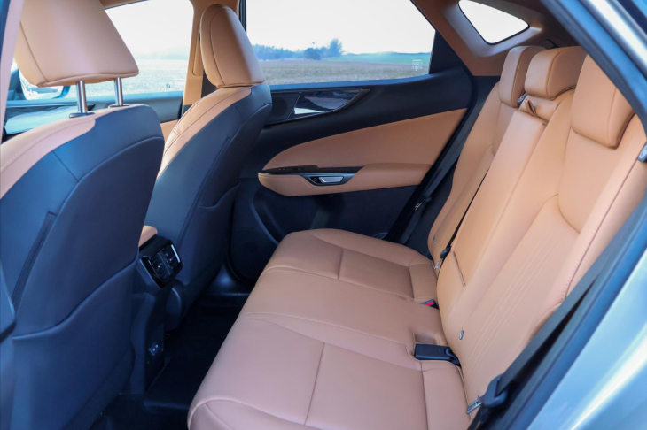 Lexus NX 450h plus 2,5 4×4 E-FOUR Executive