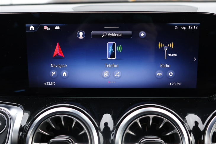 Mercedes-Benz GLB 2,0 200d 4MATIC AMG Premium