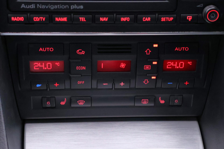 Audi A4 2,7 TDI 132kW S-Line Xenon