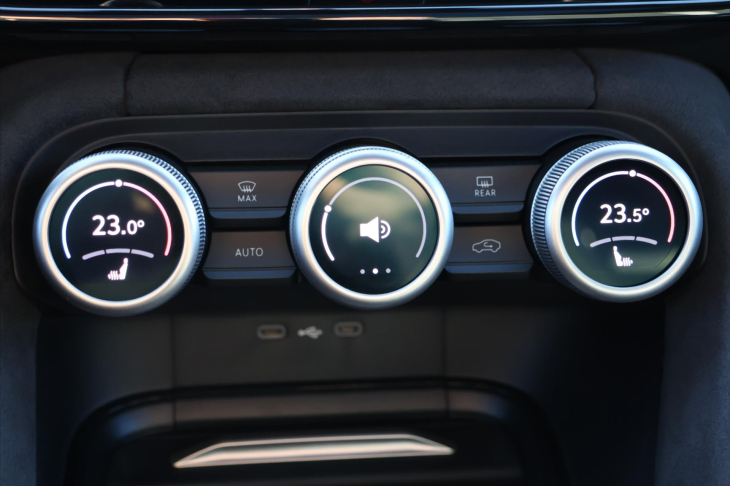 Škoda Kodiaq 2,0 TDI DSG 4x4 Sportline 7-Míst