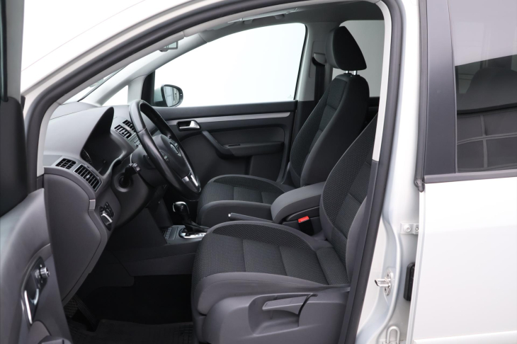 Volkswagen Touran 1,6 TDI 77kW DSG Comfortline CZ