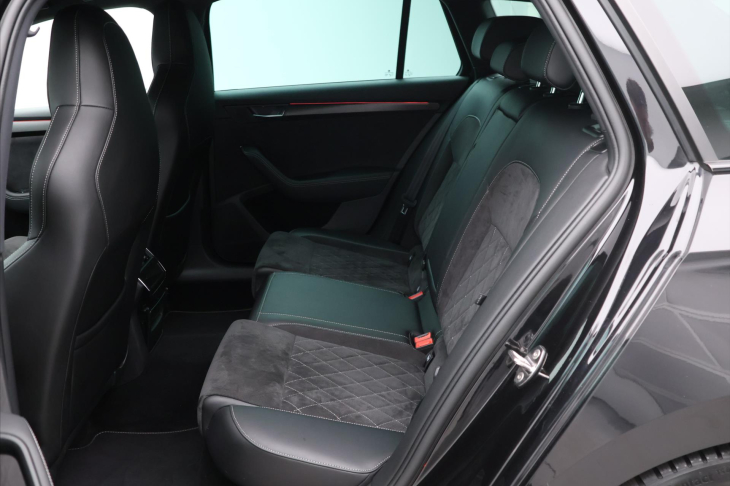 Škoda Superb 2,0 TDI DSG 4x4 Sportline DPH CZ