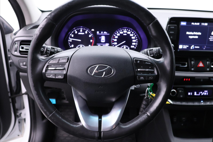 Hyundai i30 1,5 T-GDI 118kW Family Smart