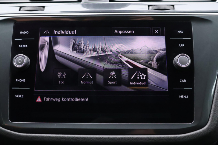 Volkswagen Tiguan Allspace 2,0 TDI DSG Highline 7Míst DPH