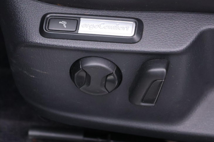 Volkswagen Passat 2,0 TDI 110kW 4M R-line LED