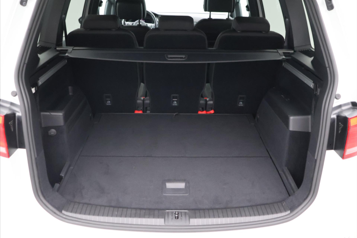 Volkswagen Touran 1,5 TSI 110kW DSG R-line DPH