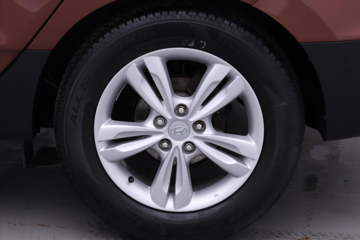 Hyundai ix35 1,6 GDI 99KW TRIKOLOR KLIMA