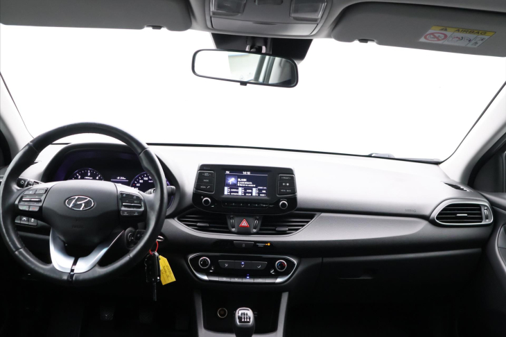 Hyundai i30 1,6 CRDi 81kW Trikolor tažné