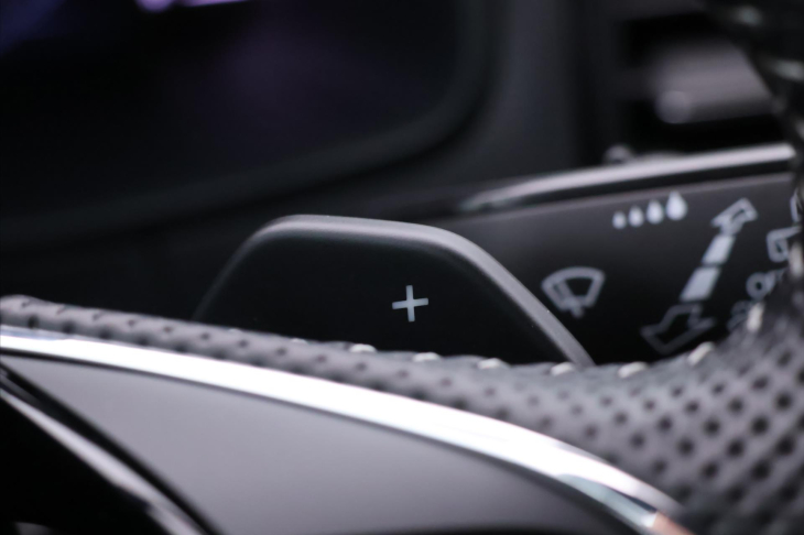 Škoda Karoq 2,0 TDI DSG 4x4 CZ Sportline DPH