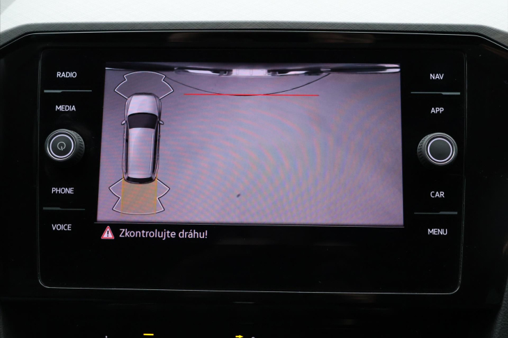 Volkswagen Passat 2,0 TDI DSG Business 1.Maj DPH