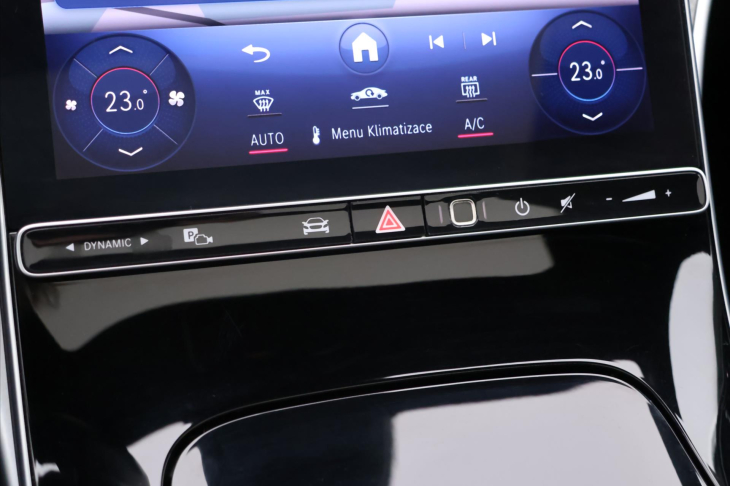 Mercedes-Benz Třídy C 2,0 4MATIC A9 190kW CZ DPH 300