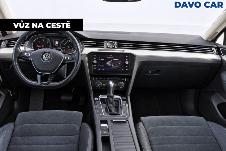 Volkswagen Passat 2,0 TDI 110 kW R-LINE DPH CZ 1.Maj.