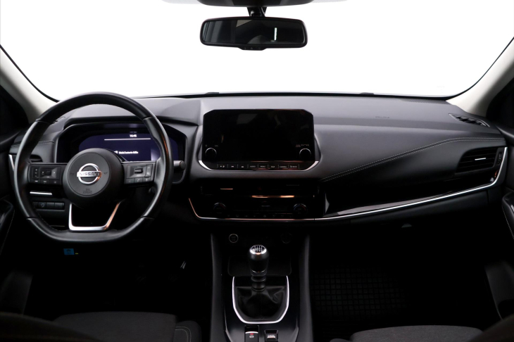 Nissan Qashqai 1,3 T-GDI N-Connecta CZ