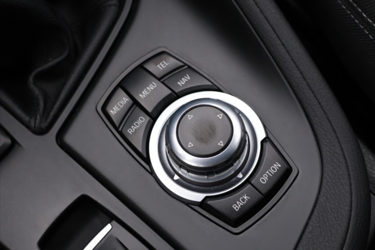 BMW X1 2.0 18d 110kW xDrive CZ Advantage