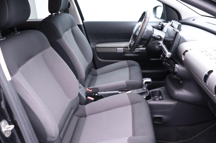 Citroën C4 Cactus 1,2 PT 81kW Aut. Shine Navi CZ