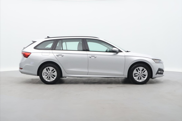 Škoda Octavia 2,0 TDI 85kW Ambition CZ DPH