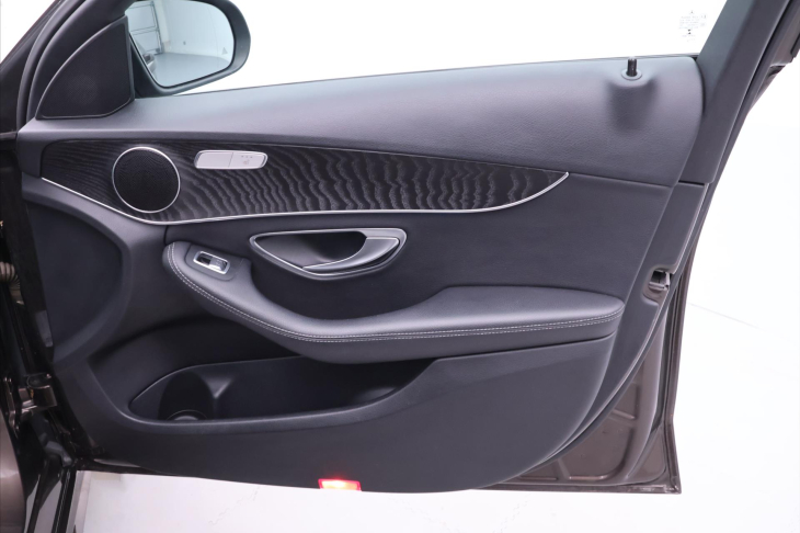 Mercedes-Benz Třídy C 2,1 250d 150kW 4Matic CZ DPH