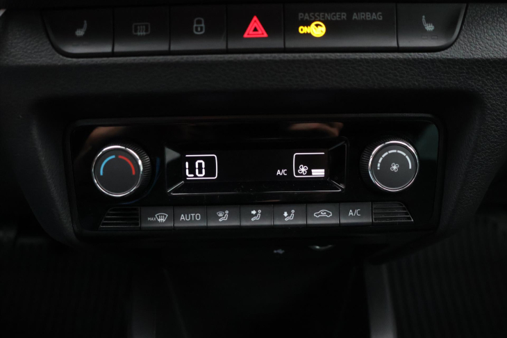 Škoda Fabia 1.0 Ambition Aut. klima DPH