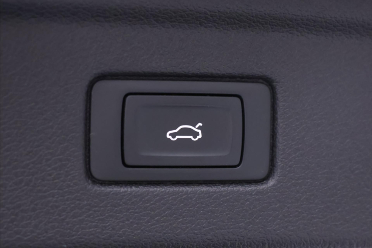 Audi A5 3.0 TDI 210kW quattro DPH CZ