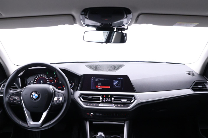 BMW Řada 3 2,0 320d 140kW xDrive CZ