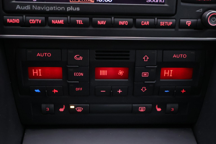 Audi A4 3,0 TDI 171kW Quattro CZ