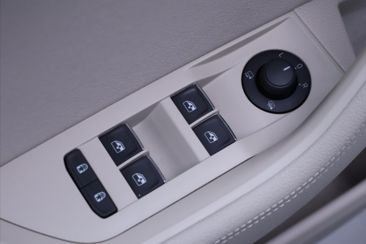 Škoda Superb 2,0 TDI 147kW L&K 4x4 DSG CZ DPH