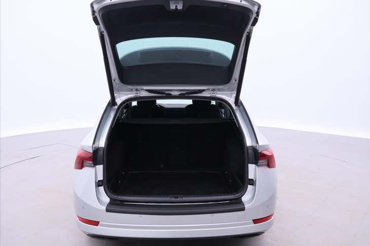 Škoda Octavia 2,0 TDI 110kW DSG Tour DPH