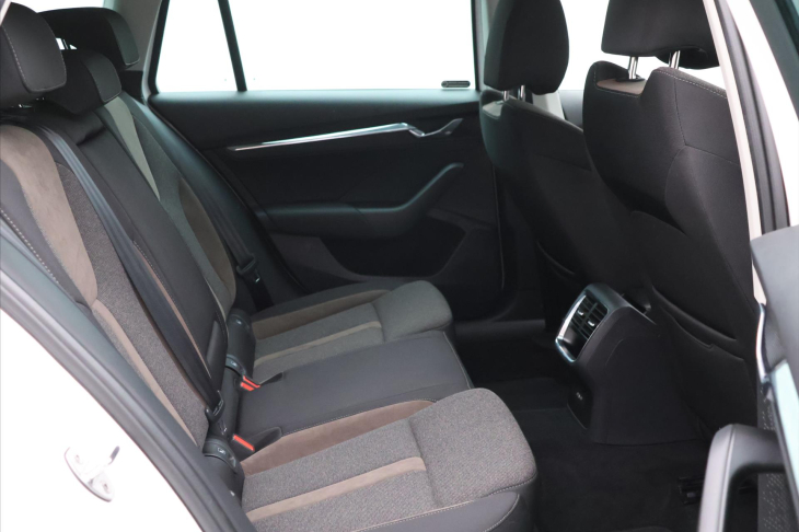 Škoda Octavia 2,0 TDI 147kW DSG CZ Scout DPH