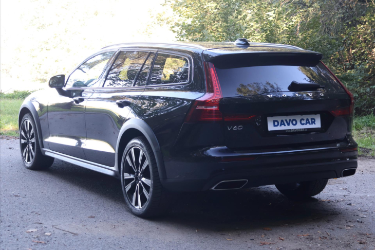 Volvo V60 2,0 B4 AWD Cross Country DPH