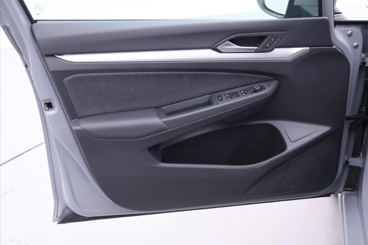 Volkswagen Golf Variant 1,5 TSI 96kW Life CZ DPH