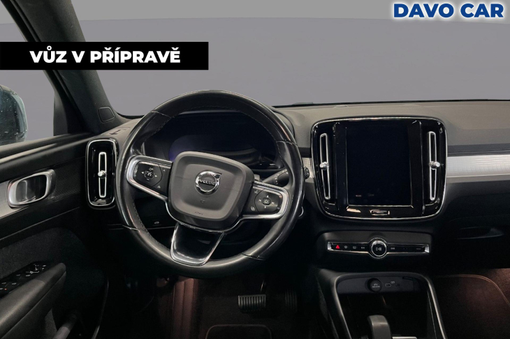 Volvo XC40 2,0 B3 120kW Core DCT CZ Záruka