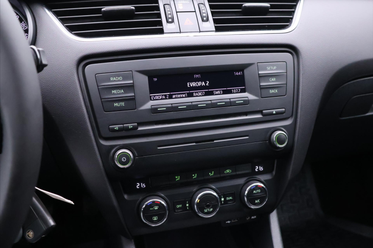 Škoda Octavia 1,4 TSI 103kW Serv.Kniha 1.Maj