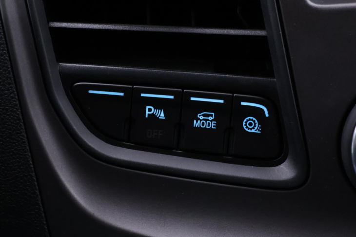 Ford Transit 2,0 TDCi 96kW 350 L2 DPH CZ