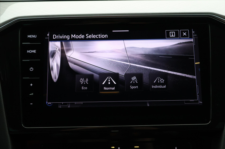 Volkswagen Passat 2,0 TDI DSG IQ Light 1.Maj DPH