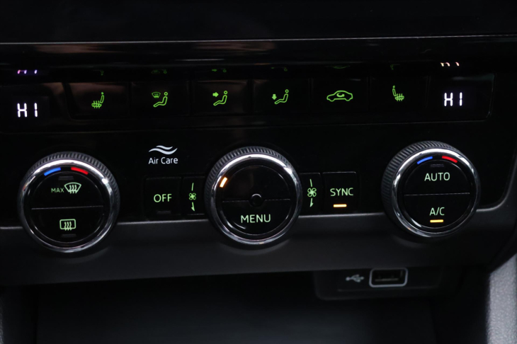 Škoda Octavia 2,0 TDI 110kW DSG Ambition LED