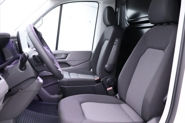 Volkswagen Crafter 2,0 TDI 35 Aut DR CZ DPH Tažné