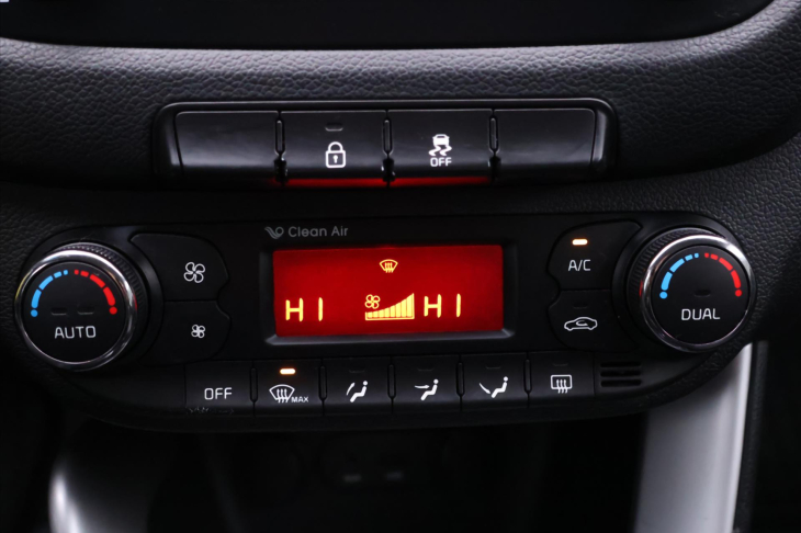 Kia Ceed 1,6 GDI 99kW Exclusive CZ