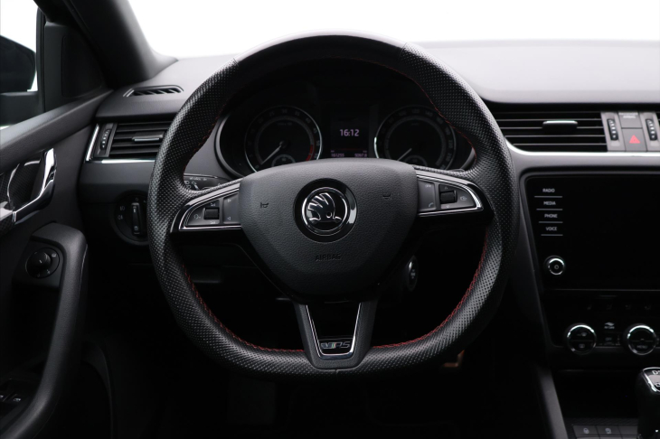 Škoda Octavia 2,0 TDI 135kW CZ Challenge DSG