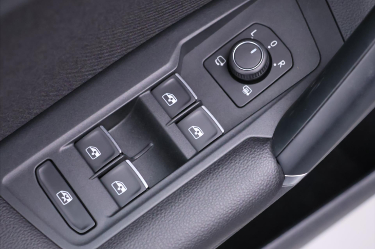 Volkswagen Tiguan 2,0 TSI R-line Highline DSG 4M