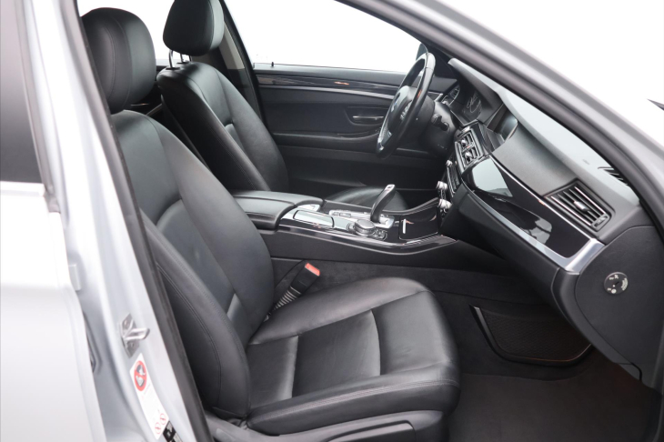BMW Řada 5 2,0 525d 160kW xDrive Aut. CZ