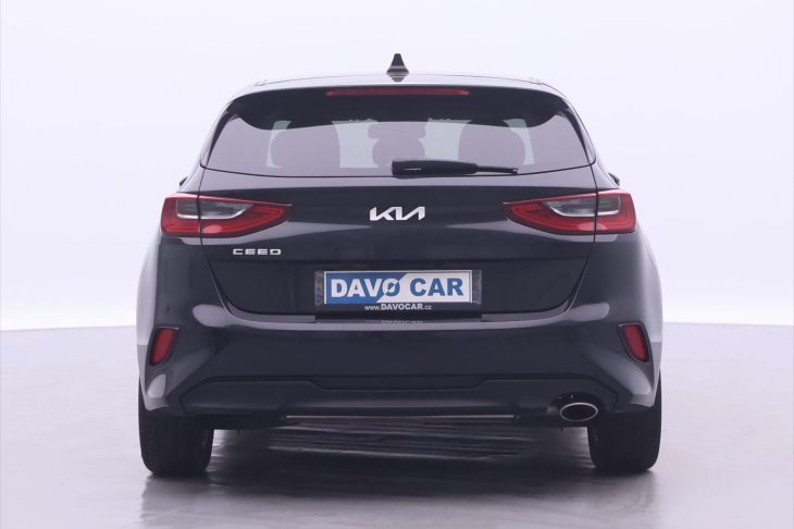 Kia Ceed 1,5 T-GDI 118 kW Top Aut. DPH