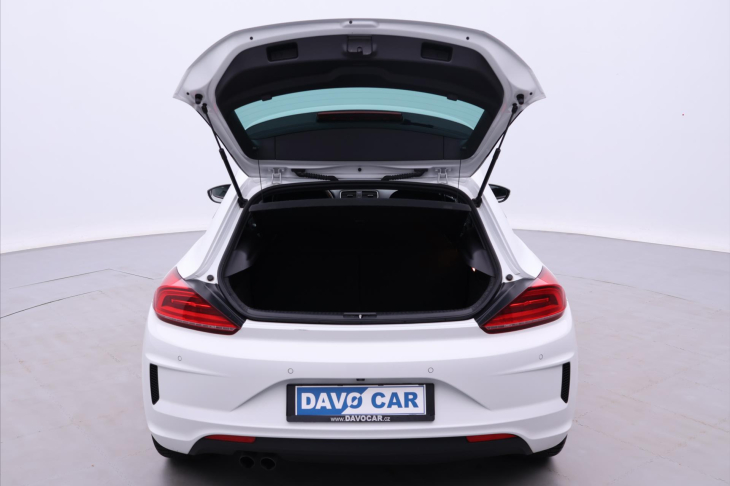 Volkswagen Scirocco 2,0 TDI 110kW DSG R-Line Xenon