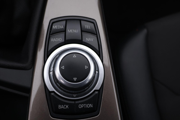BMW Řada 3 2,0 318d xDrive Xenon Navi Kůže