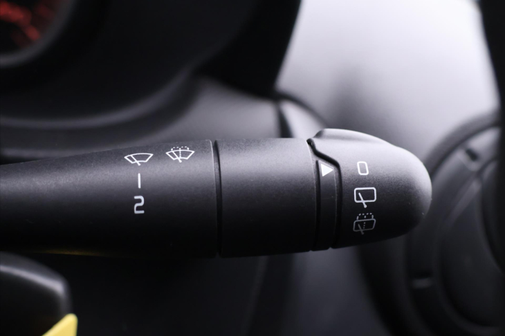 Dacia Duster 1,6 16V 77kW Serv.kn. Tažné