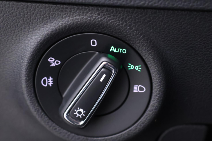 Škoda Karoq 2,0 TDI 4x4 DSG Style LED DPH