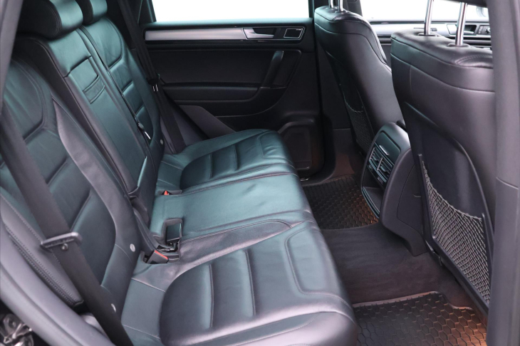 Volkswagen Touareg 3,0 TDI 193kW DSG R-line 4M