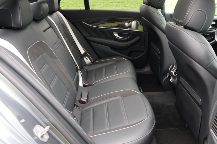 Mercedes-Benz Třídy E 4,0 63S 4MATIC+ 450kW AMG DPH