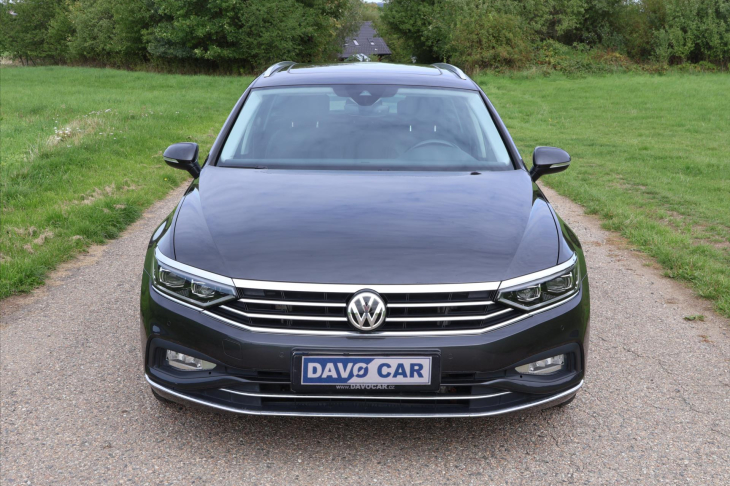 Volkswagen Passat 2,0 TDI DSG Elegance Navi