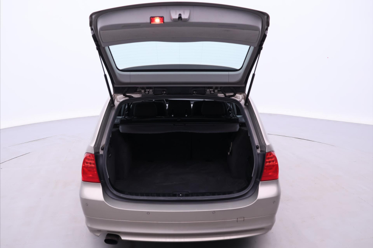 BMW Řada 3 2,0 318i 105kW Automat Klima