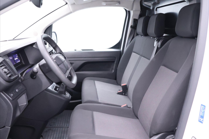 Opel Vivaro 1,5 CDTi 88kW Klimatizace